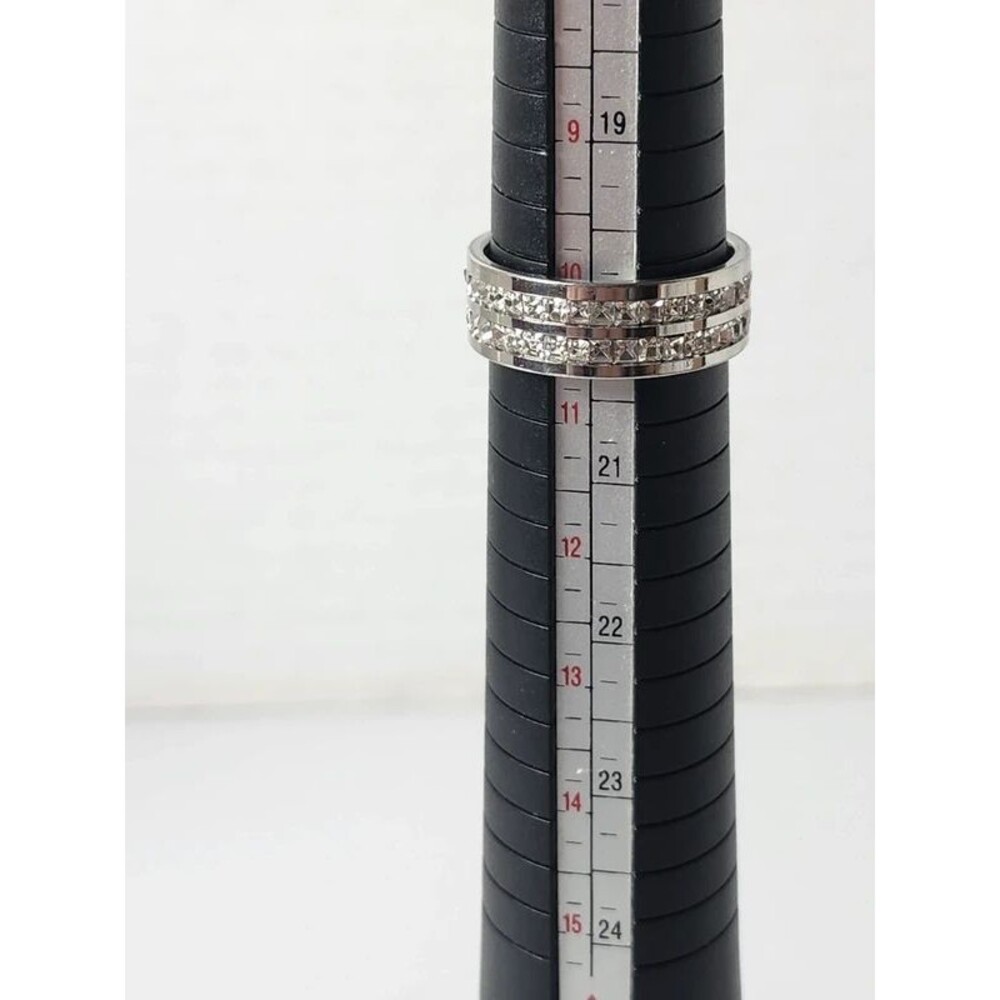 Silver tone size 11 ring